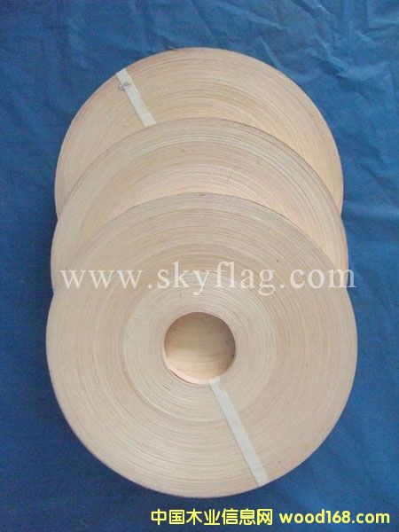 0.6mm楓木封邊條木皮 藍(lán)天旗幟